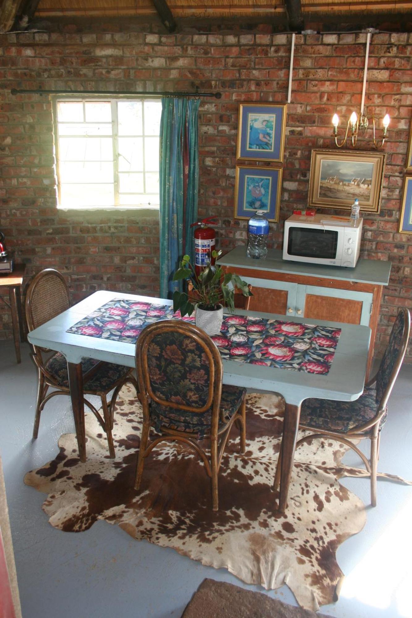 Suikerbosskuur Rondavel & Chalet Amsterdam Luaran gambar